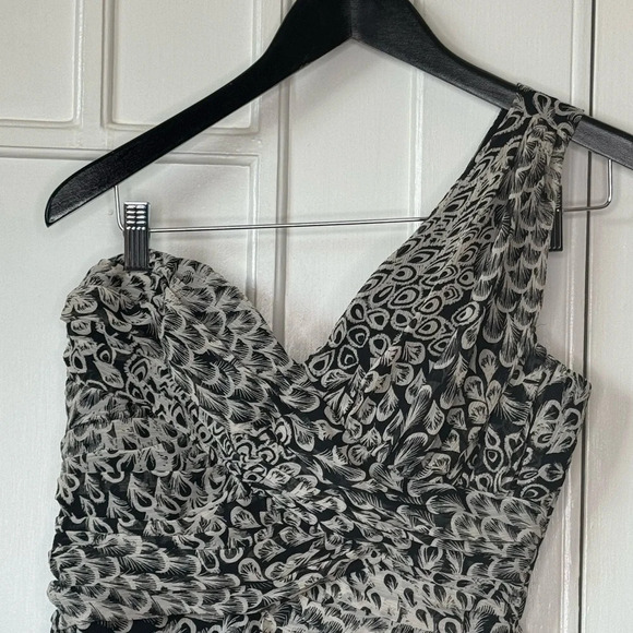 Max and  Cleo Womens One Shoulder Sheath Cocktail Dress Ruched Black Size 6 sexy - Picture 4 of 13